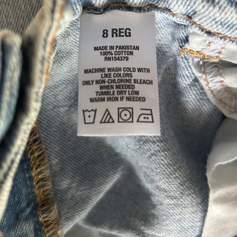 Aeropostale Women Boyfriend‎ Jeans 8 Ripped Distressed Denim Casual Lightweight - Picture 8 of 9